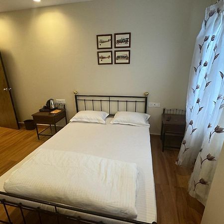 Hotel Abode Шиллонг Екстер'єр фото